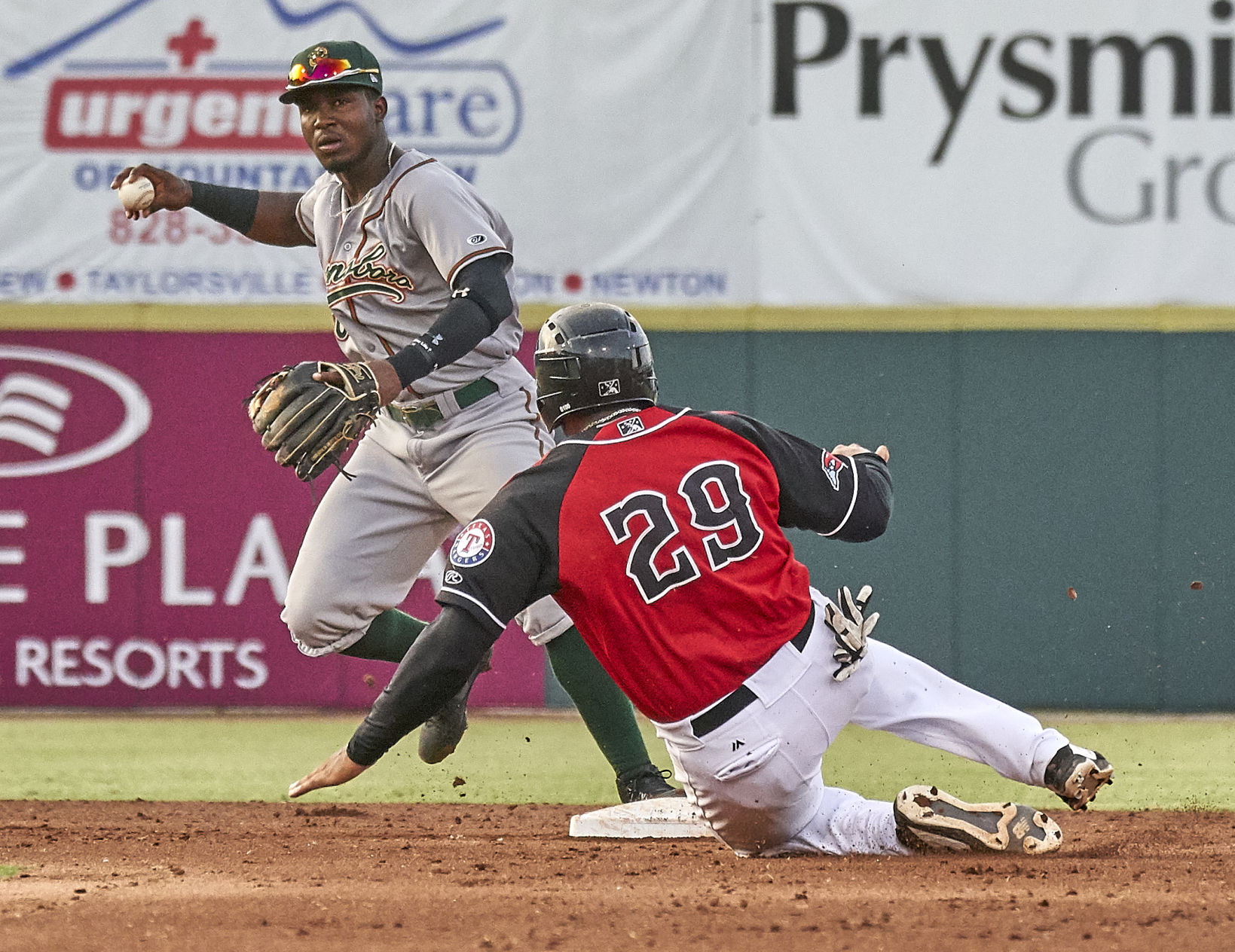 Crawdads 0527 11.jpg